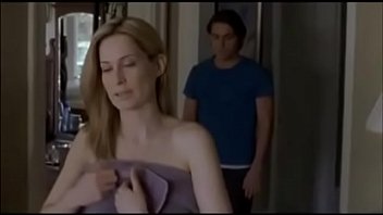 Pizde rase isi aduce amantul tanar acasa si o prinde sotul cand face xxx cu el