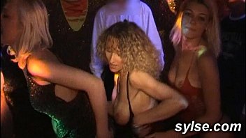 Film porno cu femei ce adora xxxul in grup porno