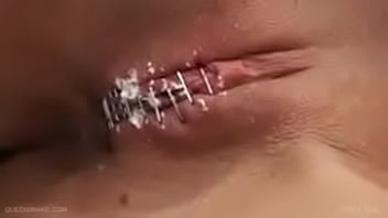 Cel mai dureros moment cu niste pizde capsate cu capsatorul – uluitor