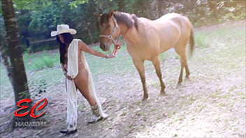 Filme porno cu amanta ce face sex cu calul in padure